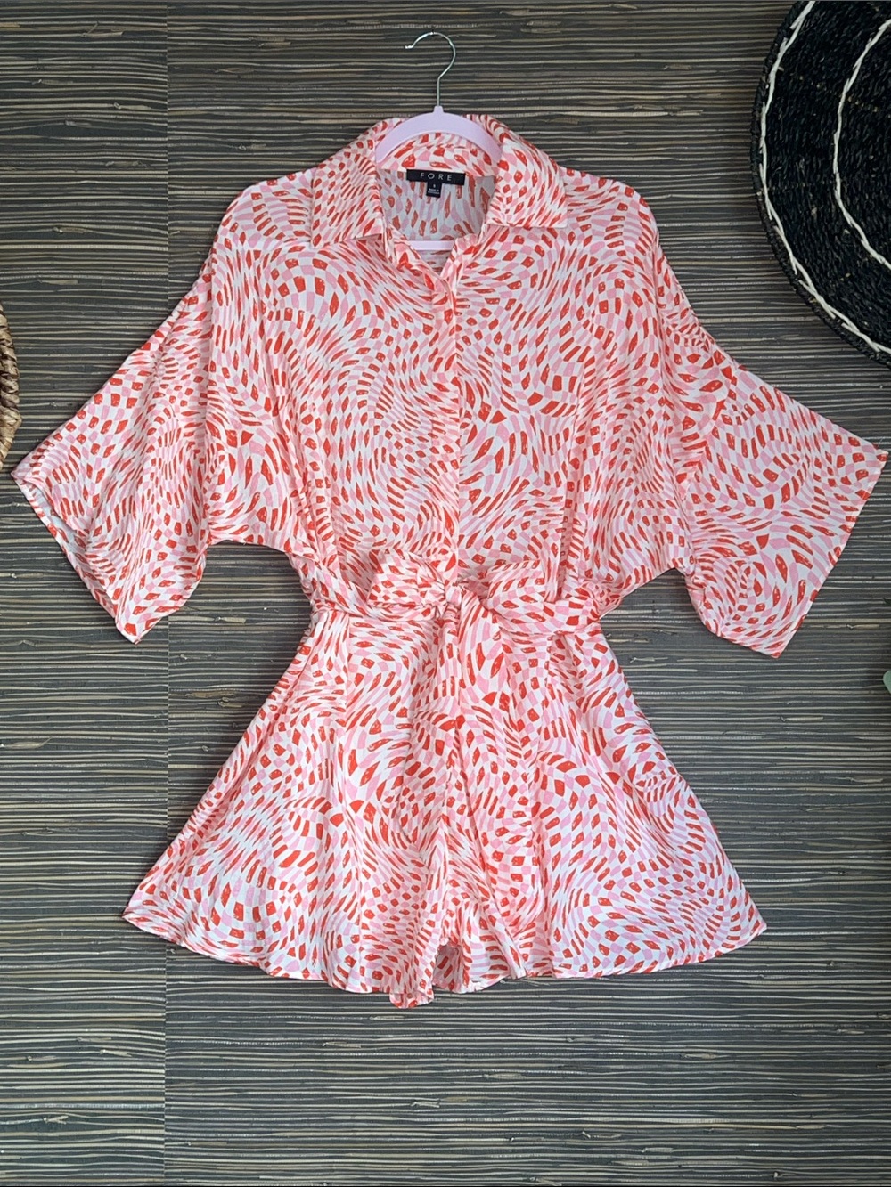 🆕 Fore Collection Geo Print Tie-Waist Romper Small Vacation Resort - Picture 3 of 16
